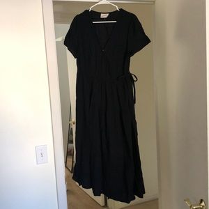 Black midi universal thread dress